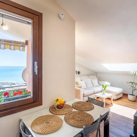 La Finestra Sul Mare - A Piedi - Parking Apartman
