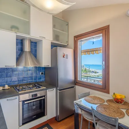 La Finestra Sul Mare - A Piedi - Parking Apartman Ventimiglia